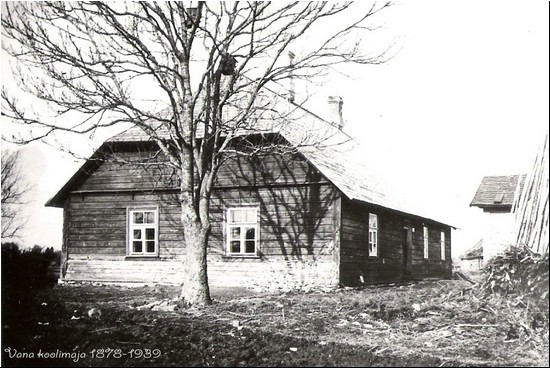 1878-1939_vana koolimaja copy.jpg